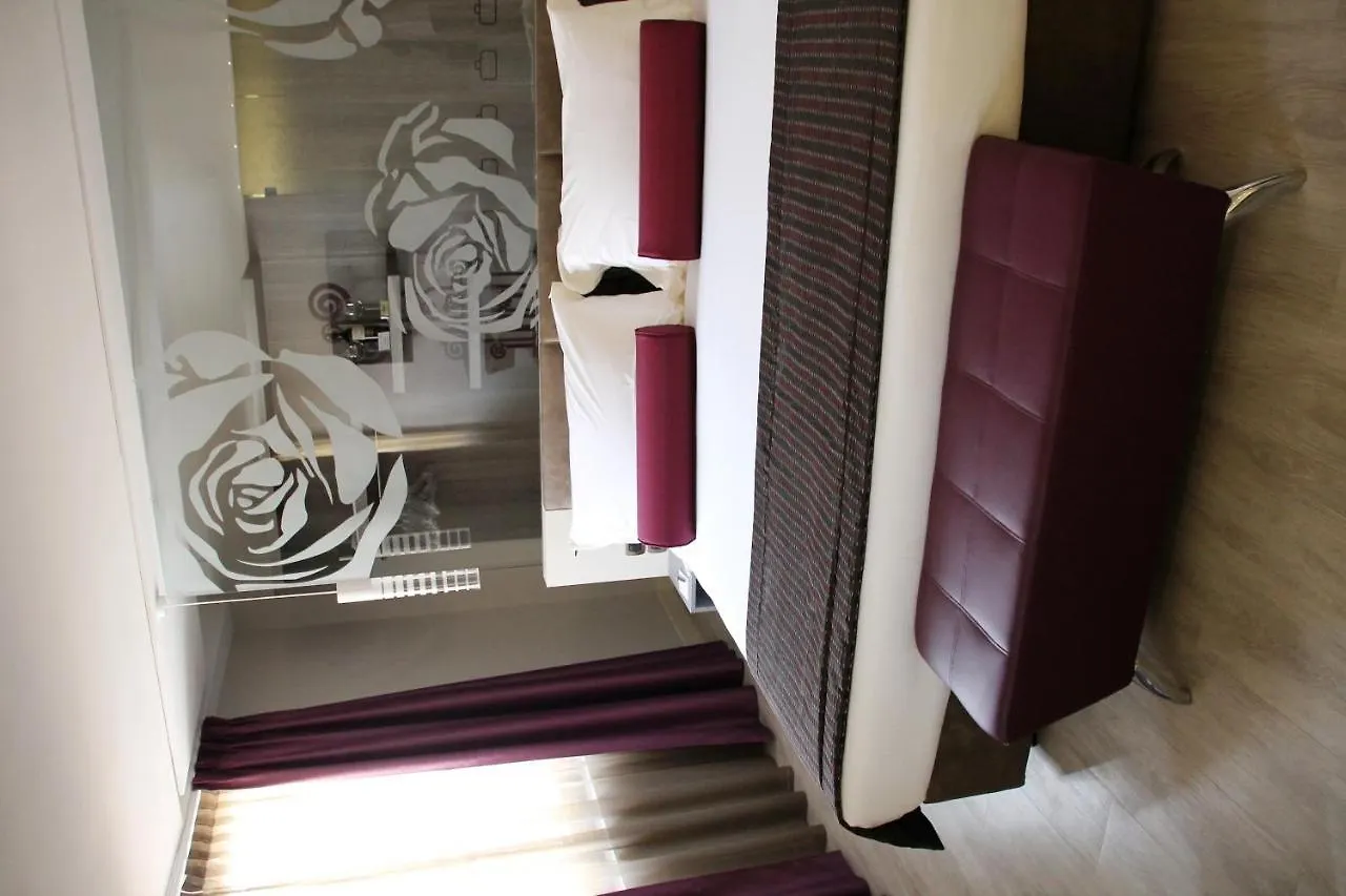 Hotel Soperga Mediolan 3*,  Włochy