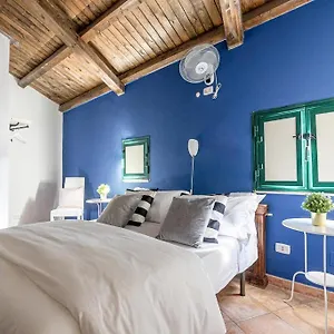 https://palazzo-curro.sicilyhotelsitaly.net